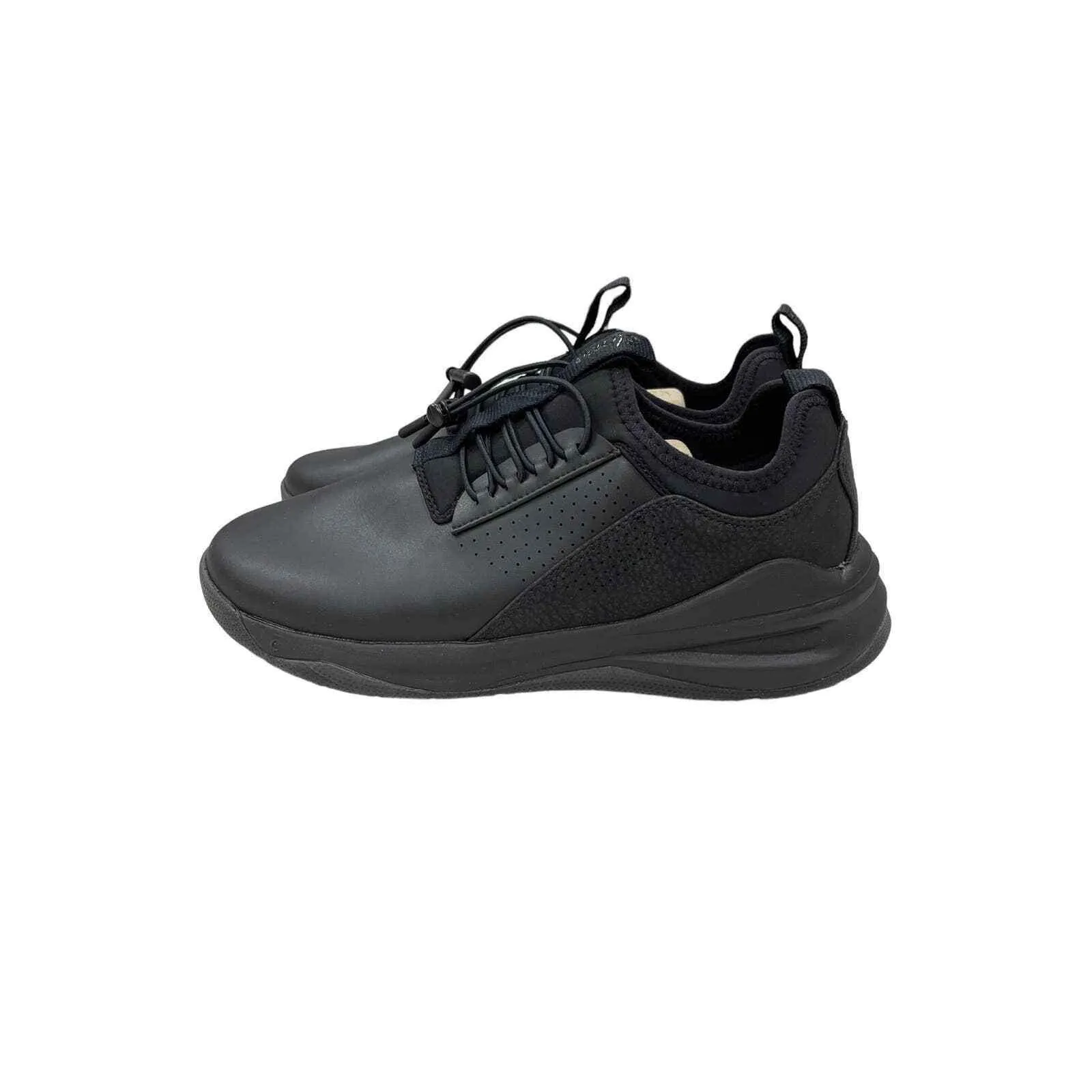 Clove Classic Healthcare Nursing Shoes - All Black Option, Size 9.5 New Sneakers
