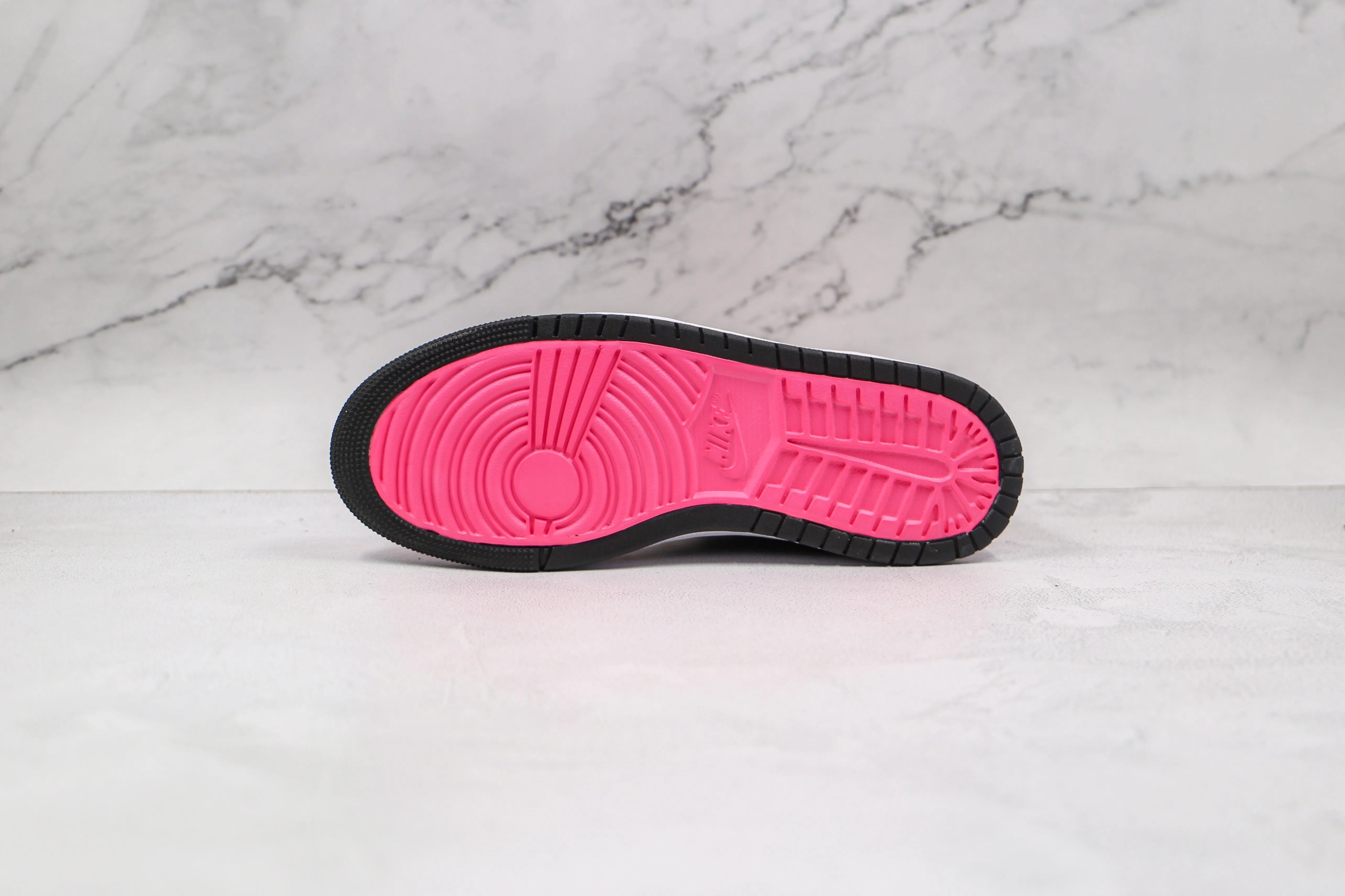Custom RED Jordan 1 High Q Zoom Air ( Customs And Box ), Jordan 1 Sneakers Active